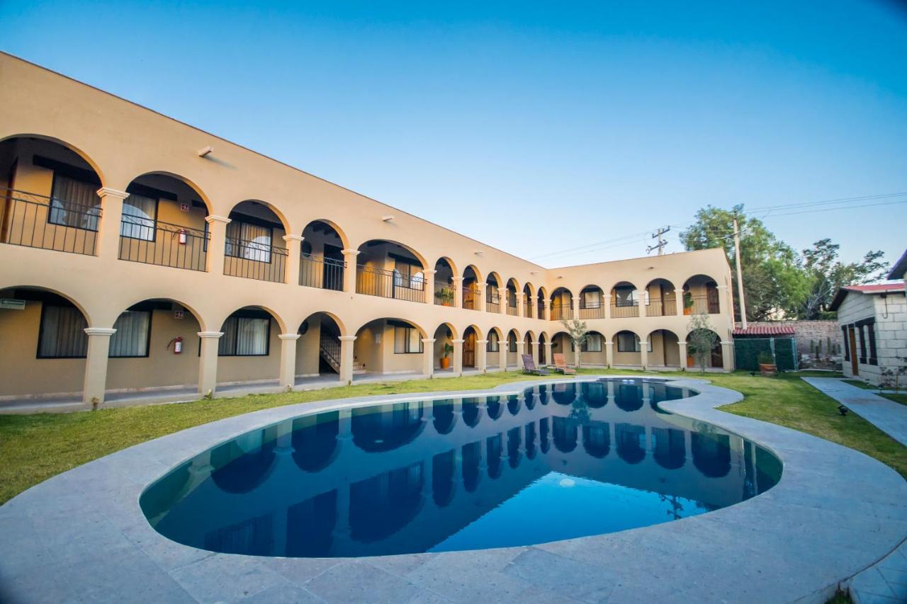Real De Corralejo Hotel Alcocer Exterior photo