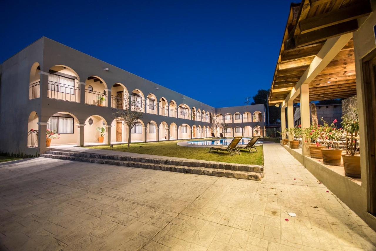 Real De Corralejo Hotel Alcocer Exterior photo